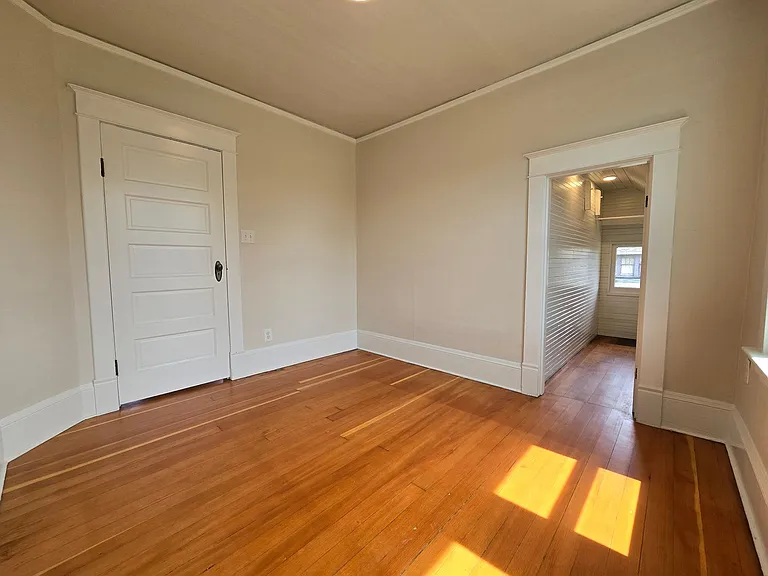 1631 Oakes Ave — Photo 16