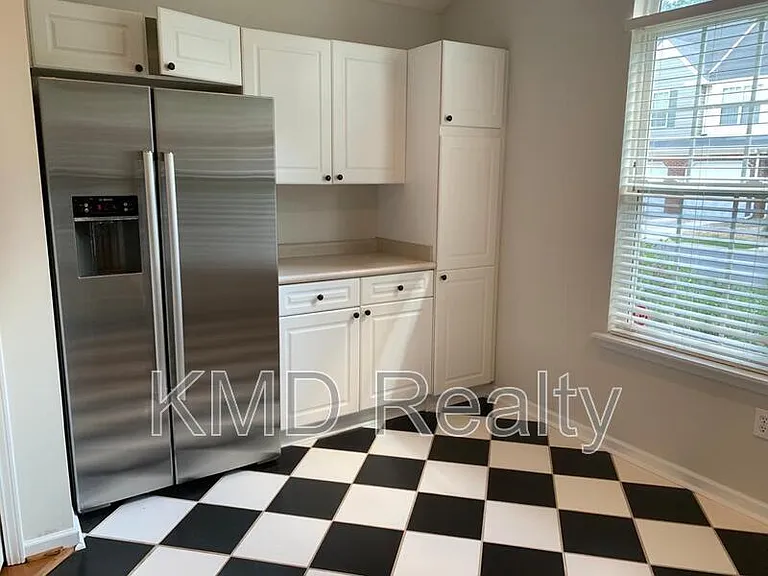 9731 Elizabeth Townes Ln — Photo 6