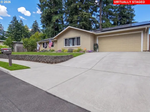 17821 NE Everett Ct, Portland, OR 97230