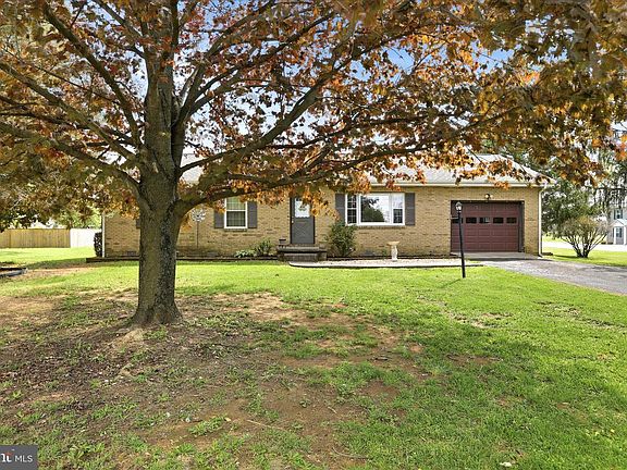 5th image of 14 Windsor Ln