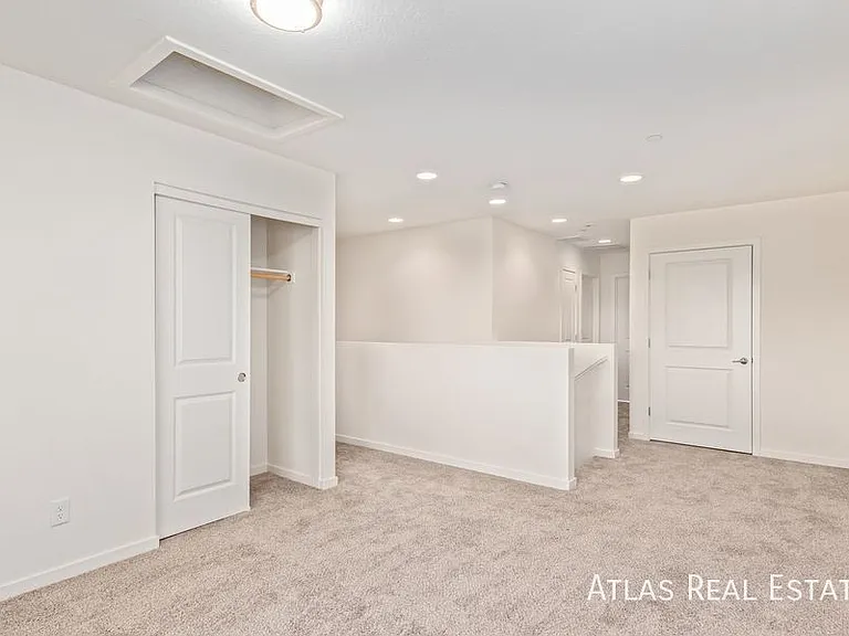 3010 E Yale St #1 — Photo 9