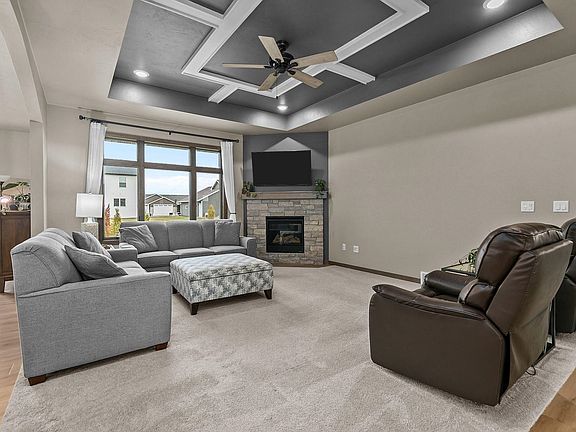 3rd image of 2934 E Turquoise Ln