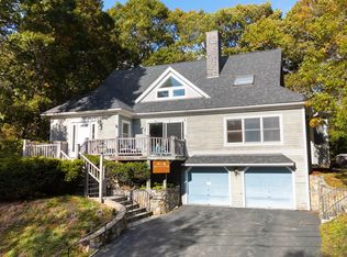 37 Rydal Mount Dr, Falmouth, MA 02540