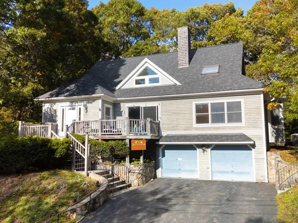 37 Rydal Mount Drive, Falmouth, MA 02540