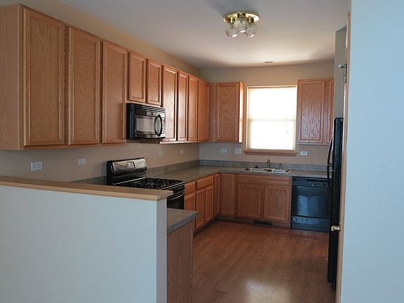 2nd image of 2930 Glacier Way Unit C