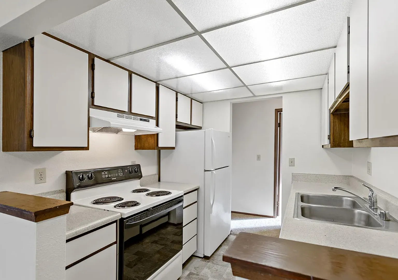 Cascade Terrace Apartments — Photo 1