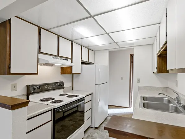 2564 Warner Ave APT C, Enumclaw, WA 98022