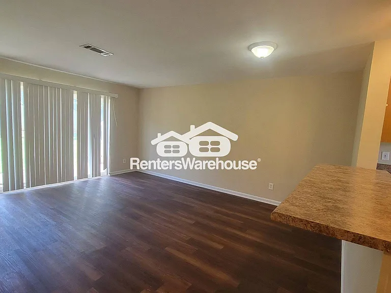 113 Sussex Ave — Photo 14