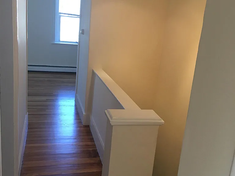 45 Florence St — Photo 6
