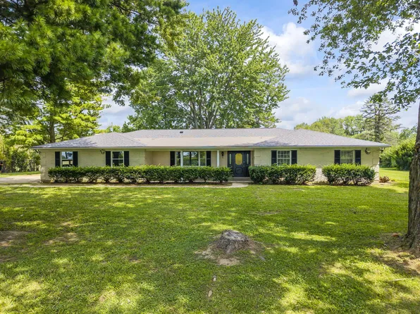 738 S Medway Carlisle Rd, New Carlisle, OH 45344