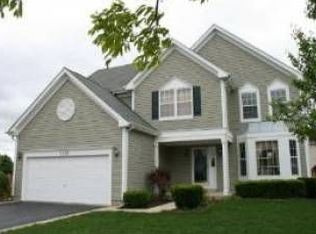 1215 Amaranth Dr, Naperville, IL 60564