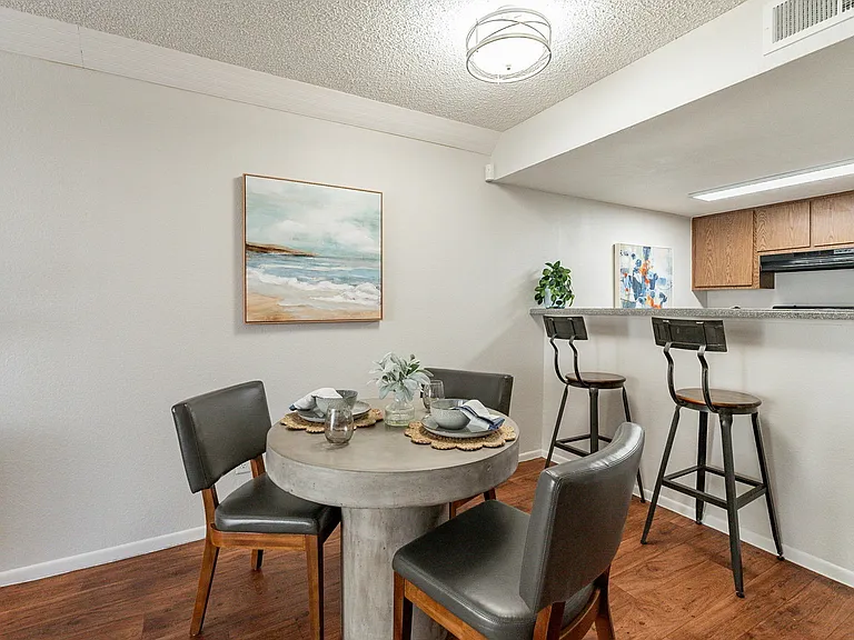 Club Valencia Luxury Apartments — Photo 6