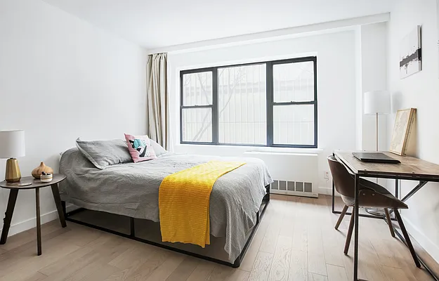 Sold by Bank Neary | media 3