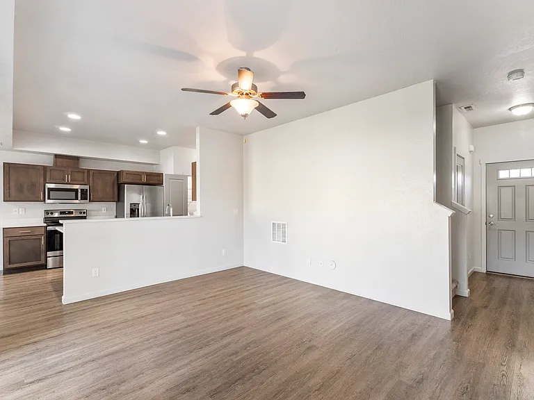 Orchard Land Duplexes — Photo 8
