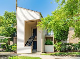 7098 N Holiday Dr, Galveston, TX 77550