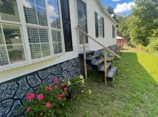 395 Left Fork Bens Crk, Wharncliffe, WV 25651