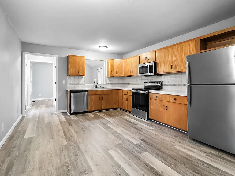 2724 Ann Dr — Photo 8