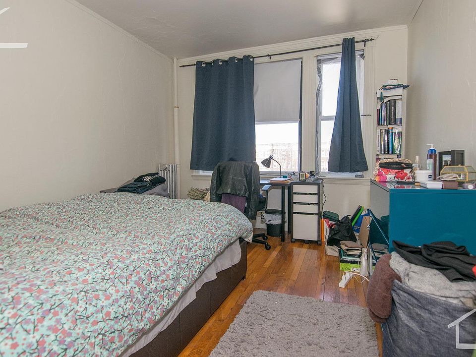 2nd image of 1630 Commonwealth Ave #Lw93