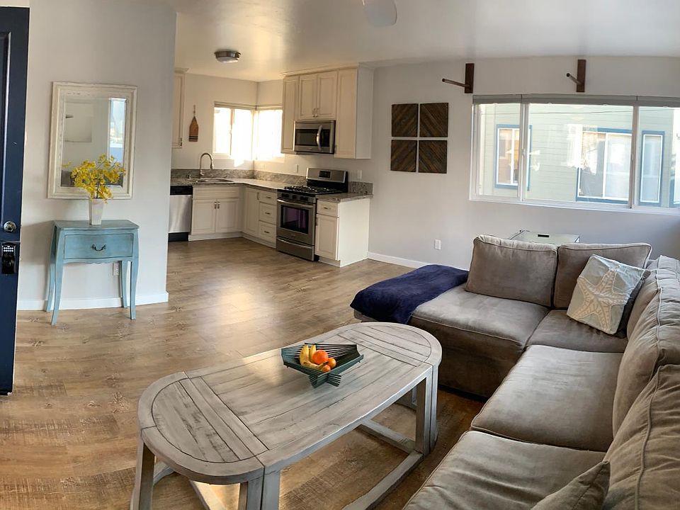 1st image of 2915 Strandway