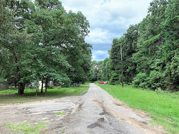2nd image of 279 Timber Bluff Rd