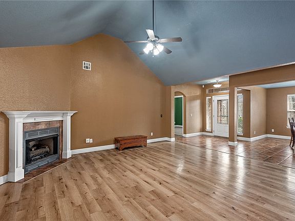 3rd image of 7 Aycock Ln