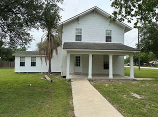 125 E Cypress Ave, Riviera, TX 78379