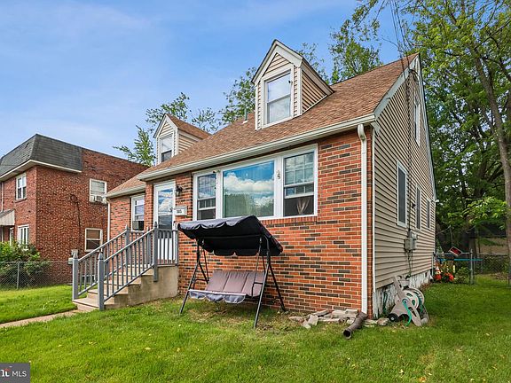 3rd image of 305 Chestnut Ave