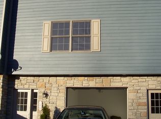 71 Easton Mill Rd, Morgantown, WV 26508