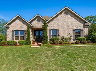 1 Signal Hill Cir, Tuscaloosa, AL 35406