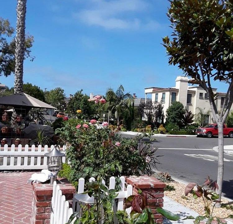 1st image of 502 Dahlia Ave