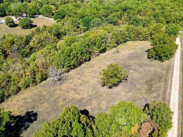 000 Lucy Lane, Seneca, MO 64865