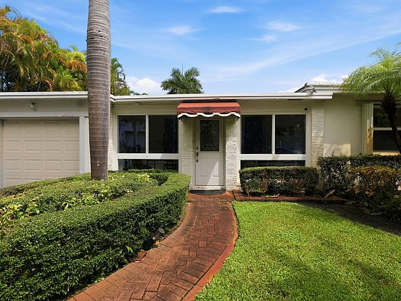 2nd image of 907 BOND Way