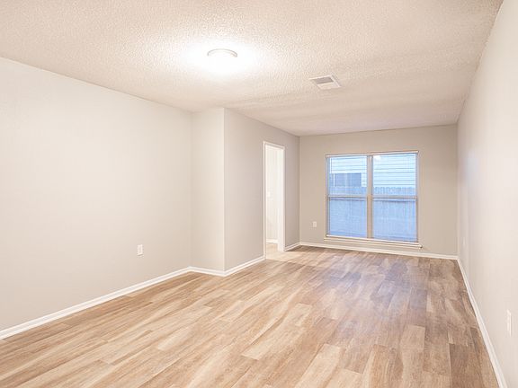 4th image of 9438 Brushy Point St
