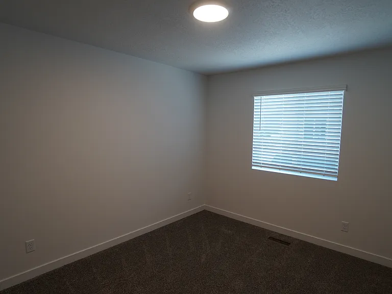 976 S Swoop Dr — Photo 25