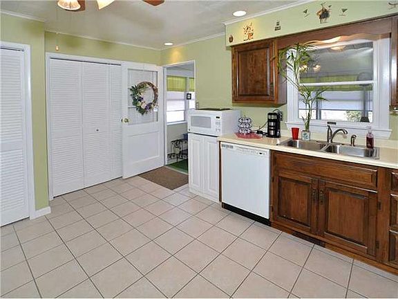 5th image of 10935 Kelso Dr