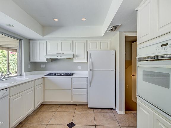 4th image of 4409 S Ventura Dr