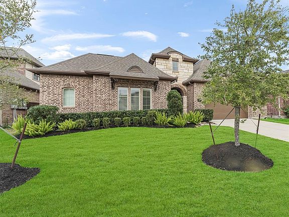 3rd image of 4107 Graham Heights Ln