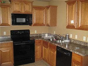 2nd image of 2326 Linden Cir