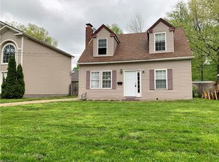 33816 Willowick Dr, Eastlake, OH 44095