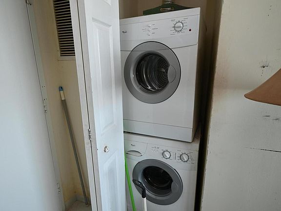 5th image of 7135 Collins Avenue #1603