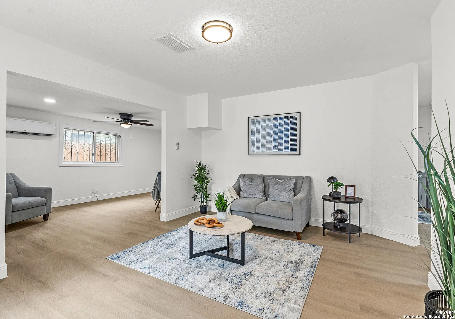 3 bed, 1023 sqft, $1,710 — Photo 4