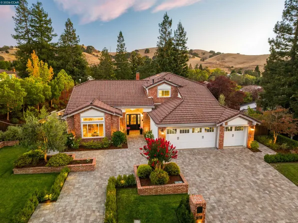 1052 Hill Meadow Pl, Danville, CA 94526