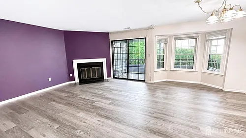 903 Woodhaven Dr Photo 1