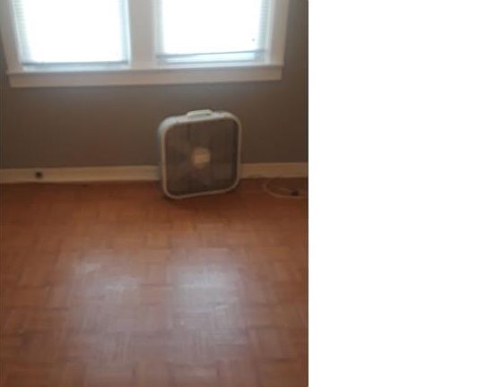 2nd image of 12337 S La Salle St #2
