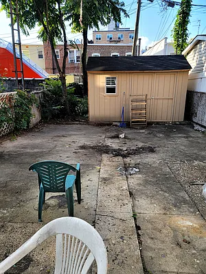 Rented by Mega Realty Group, LLC | media 8