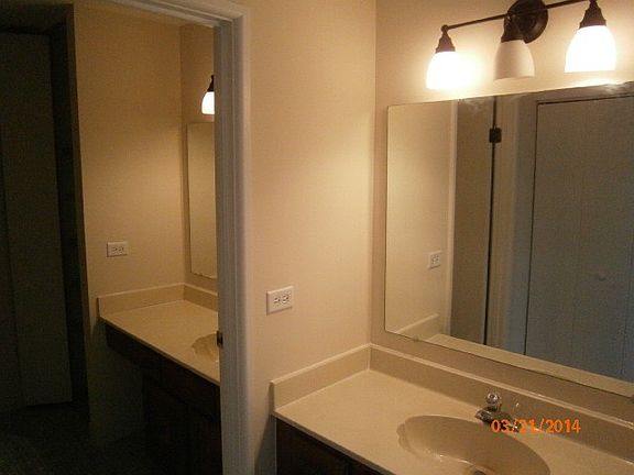 3rd image of 426 Swan Blvd #804