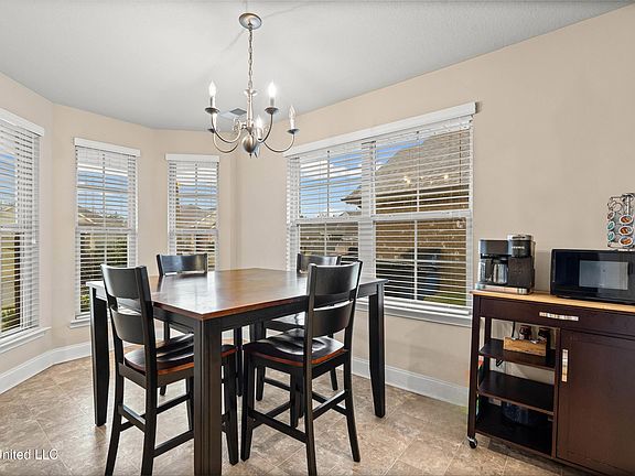 5th image of 7952 Allenwood Ln