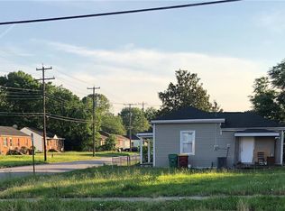 202 N West St, Petersburg, VA 23803