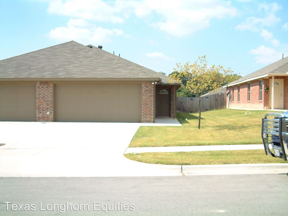 1st image of 942 Sylvia St
