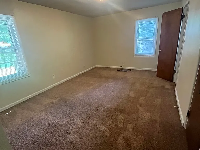 1126 Allison Ave — Photo 8